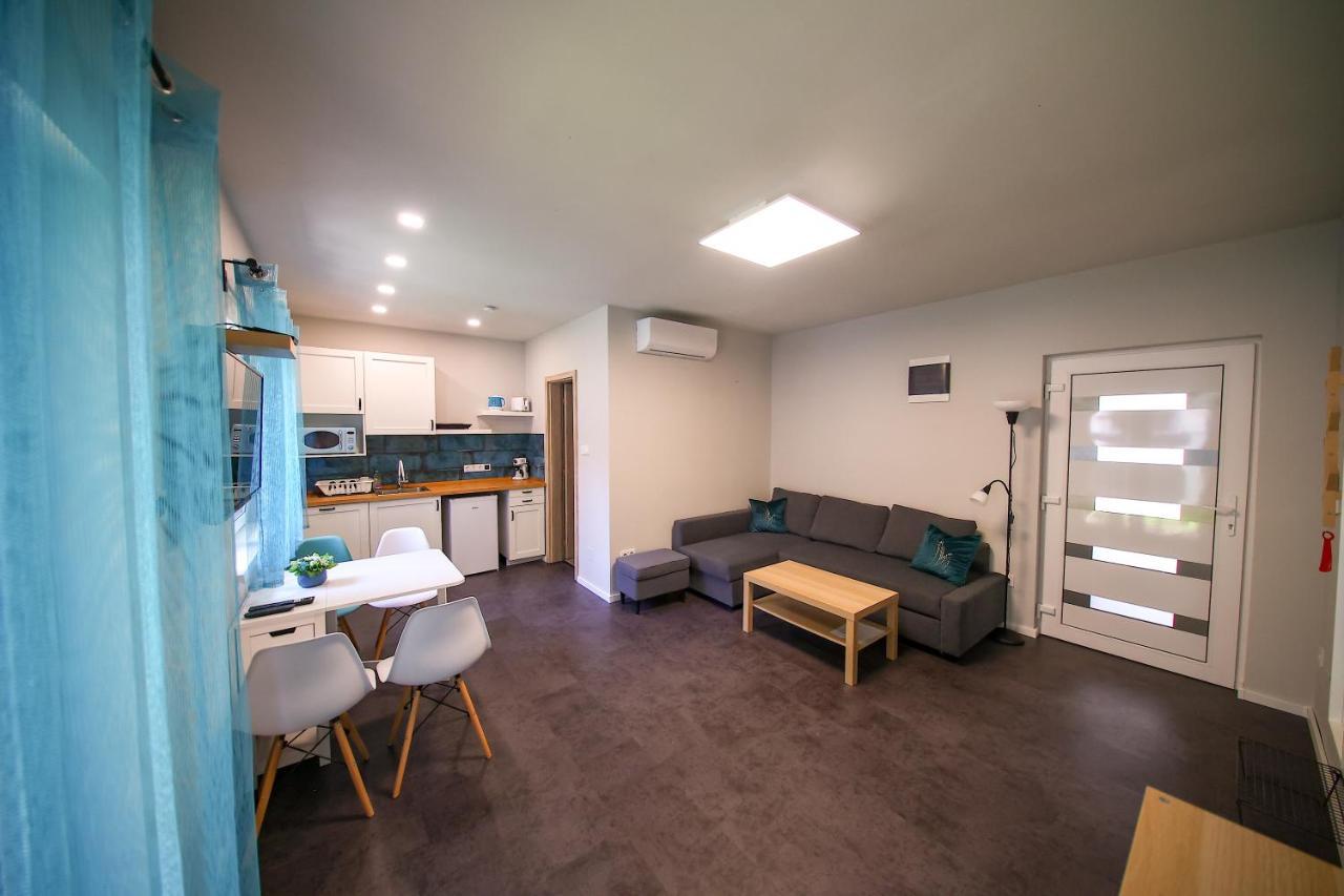Hori Homes Apartman Сиофок Екстериор снимка