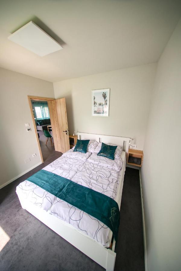 Hori Homes Apartman Сиофок Екстериор снимка