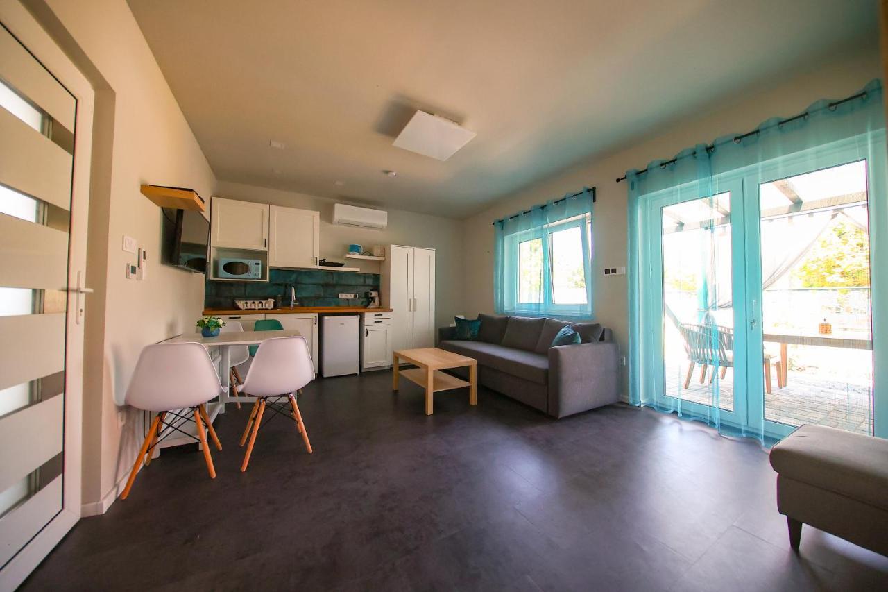 Hori Homes Apartman Сиофок Екстериор снимка